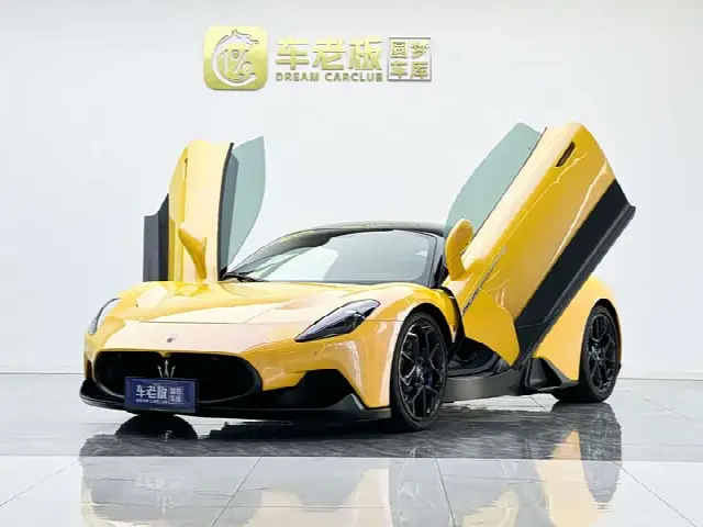 Maserati MC20 2023, 16 700 км