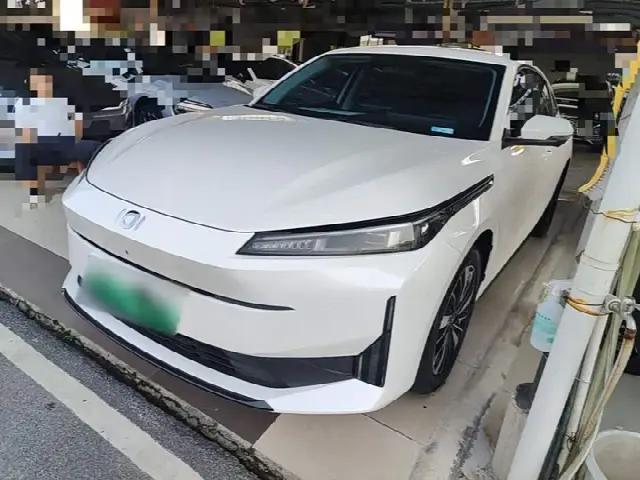 Changan Qiyuan (Nevo) A05 2025, 21 200 км