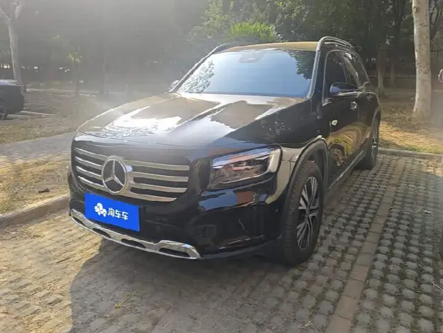 Mercedes-Benz GLB-Class 2025, 12 300 км