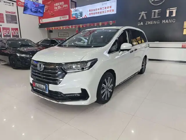 Honda Odyssey 2024, 28 000 км