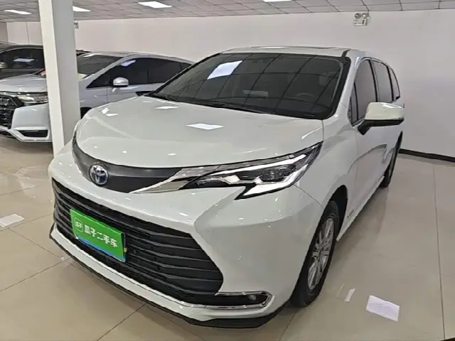 Toyota Sienna 2021, 71 400 км