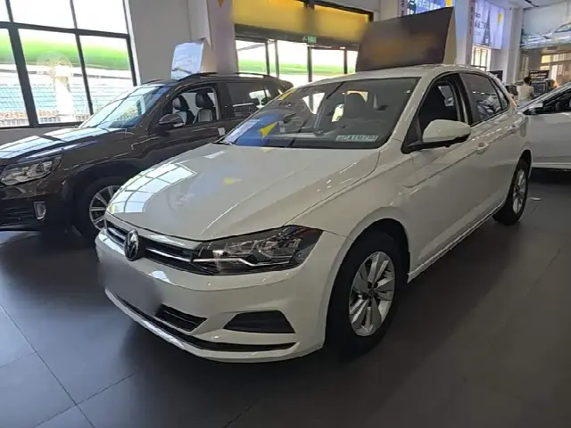 Volkswagen Polo 2022, 35 700 км