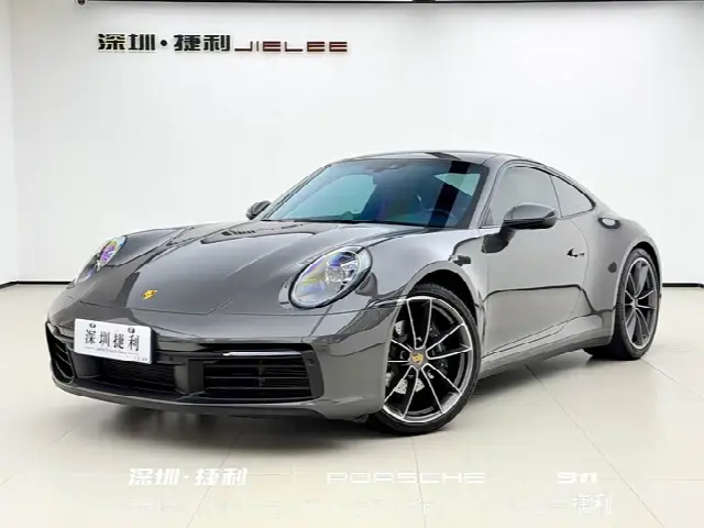 Porsche 911 2023, 23 000 км