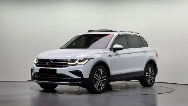 Volkswagen Tiguan 2018, 12 306 км