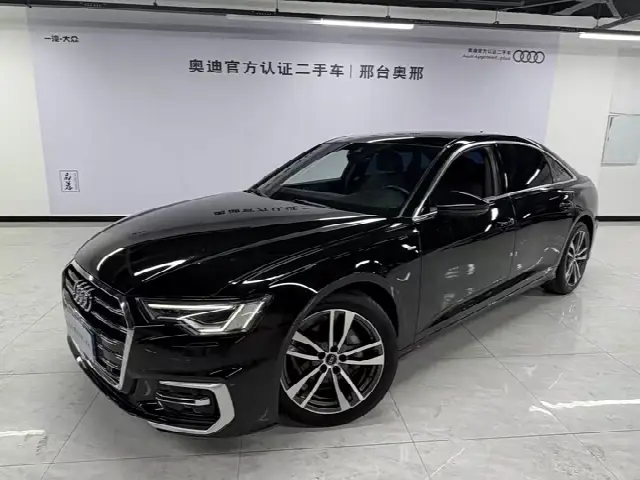 Audi A6L 2024, 61 000 км