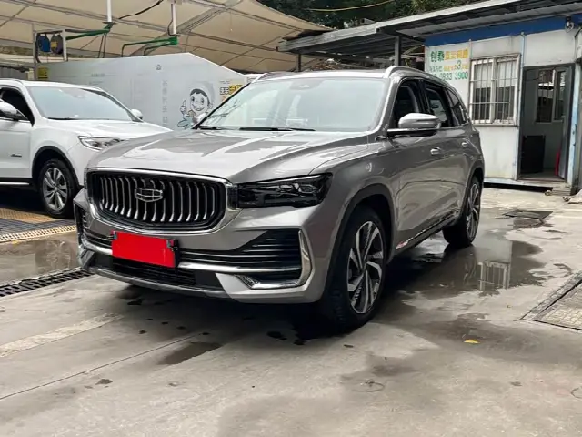Geely Monjaro 2023, 5 000 км