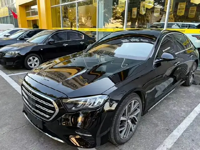 Mercedes-Benz E-Class 2024, 27 000 км