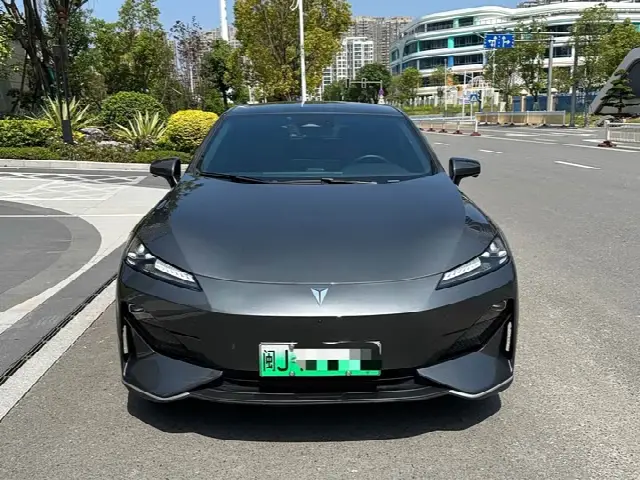 Changan Deepal SL03 2024, 24 000 км