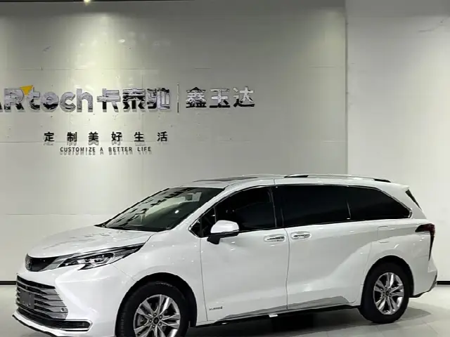 Toyota Sienna 2021, 66 000 км