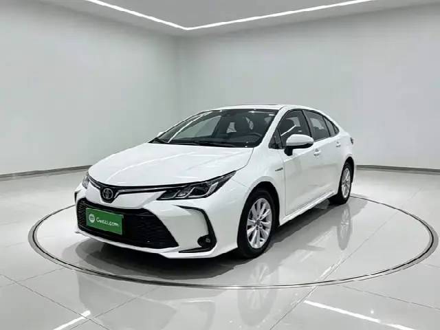 Toyota Corolla 2023, 18 000 км