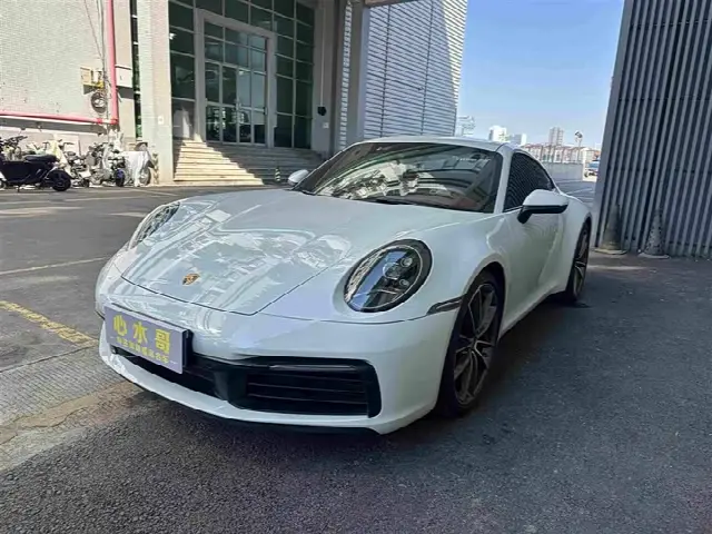 Porsche 911 2022, 41 000 км