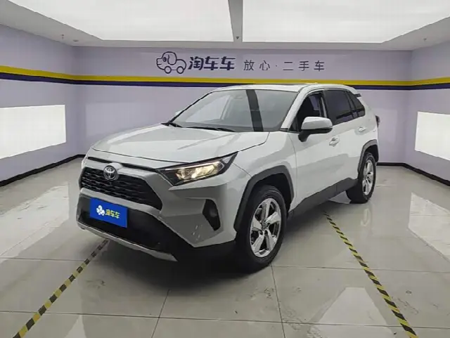 Toyota RAV4 2022, 55 600 км