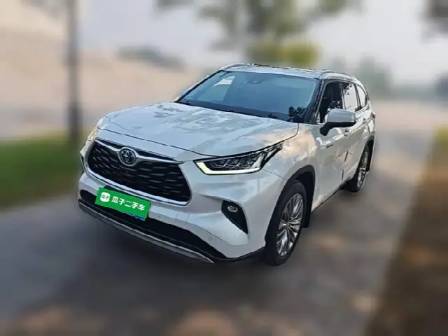 Toyota Highlander 2022, 43 400 км