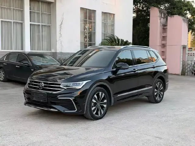Volkswagen Tiguan L Pro 2022, 40 000 км