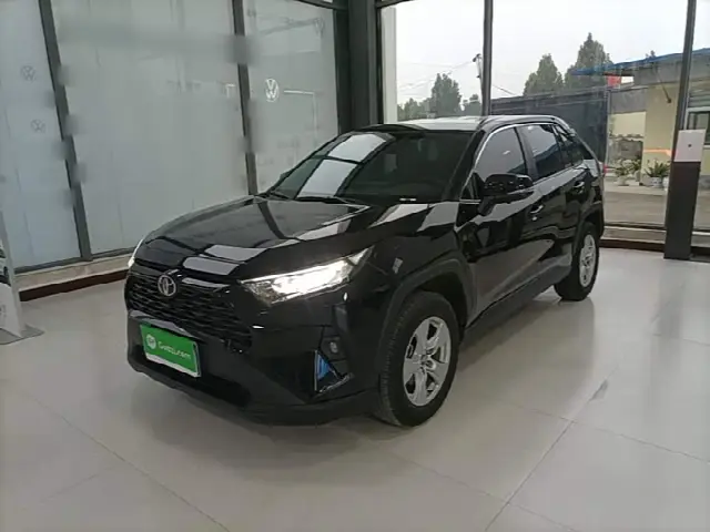 Toyota RAV4 2023, 32 700 км