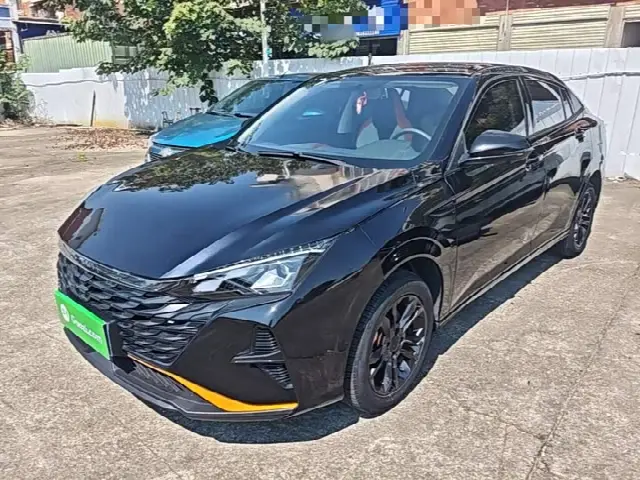 Dongfeng Aeolus Yixuan 2023, 32 200 км