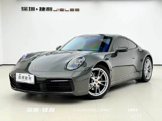 Porsche 911 2023, 12 000 км