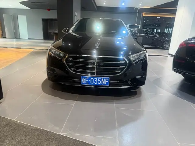 Mercedes-Benz E-Class 2024, 18 000 км