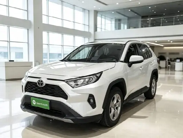 Toyota RAV4 2023, 95 300 км