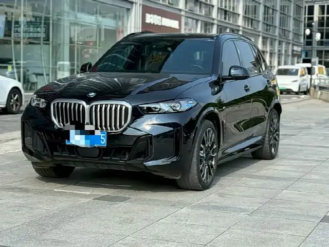 BMW X5 2023, 30 000 км