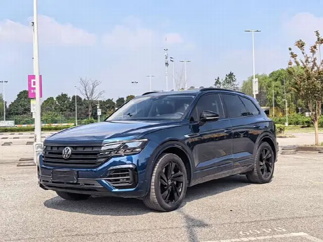 Volkswagen Touareg 2022, 35 000 км