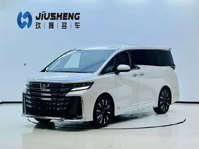 Toyota Vellfire 2024, 50 500 км