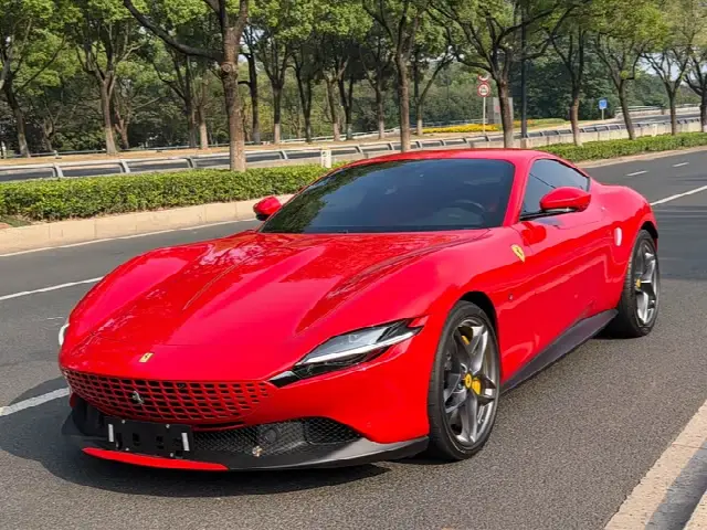 Ferrari Roma 2020, 15 000 км