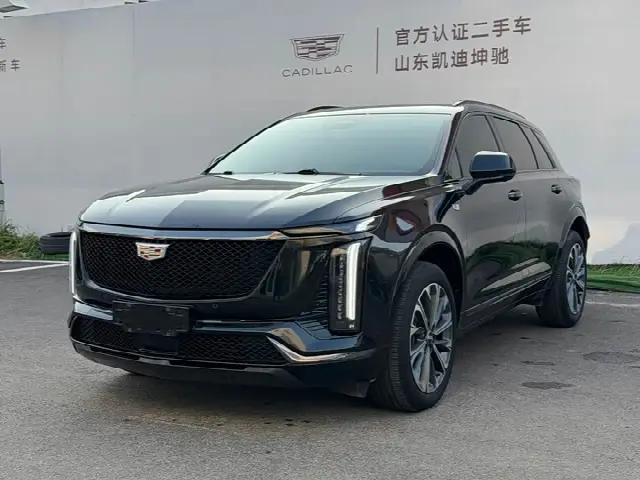 Cadillac XT5 2025, 36 000 км