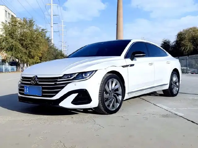 Volkswagen CC 2023, 40 000 км