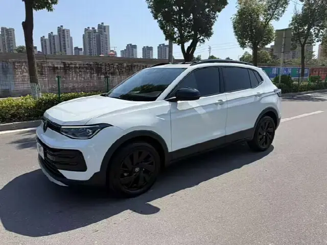 Volkswagen Tharu 2026, 15 000 км