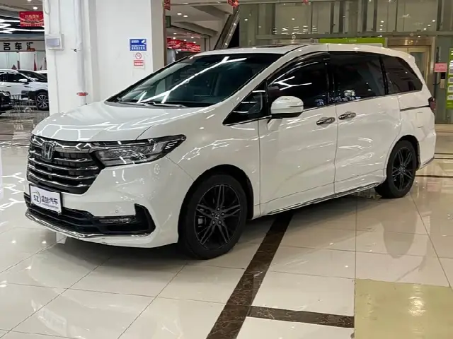Honda Odyssey 2022, 30 000 км