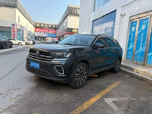 Volkswagen Tavendor 2023, 72 600 км