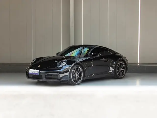 Porsche 911 2022, 18 000 км