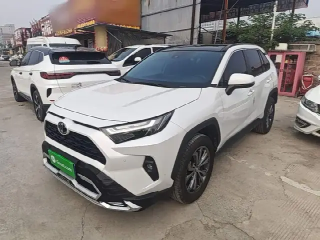 Toyota RAV4 2023, 20 900 км