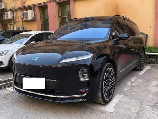 Nio ES8 2026, 18 000 км