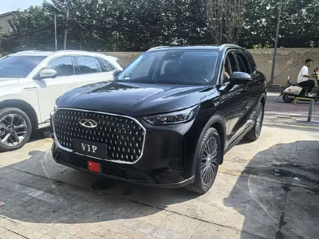 Chery Tiggo 8L 2025, 9 000 км