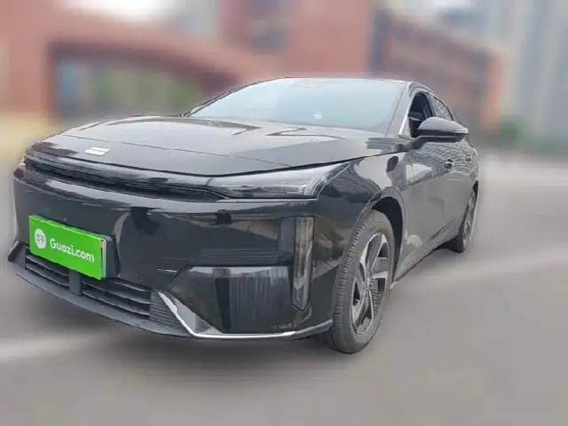 Geely Galaxy L6 2025, 18 300 км