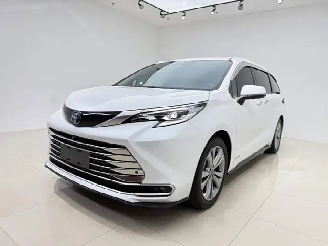 Toyota Sienna 2021, 60 700 км