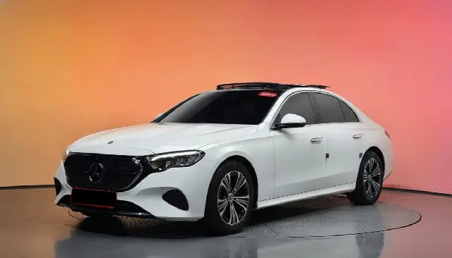 Mercedes-Benz E-Class 2024, 26 382 км
