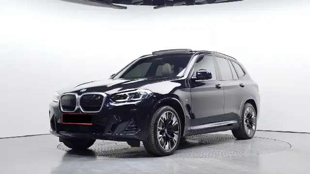 BMW iX3 2021, 83 066 км