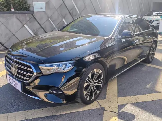 Mercedes-Benz E-Class 2025, 10 000 км