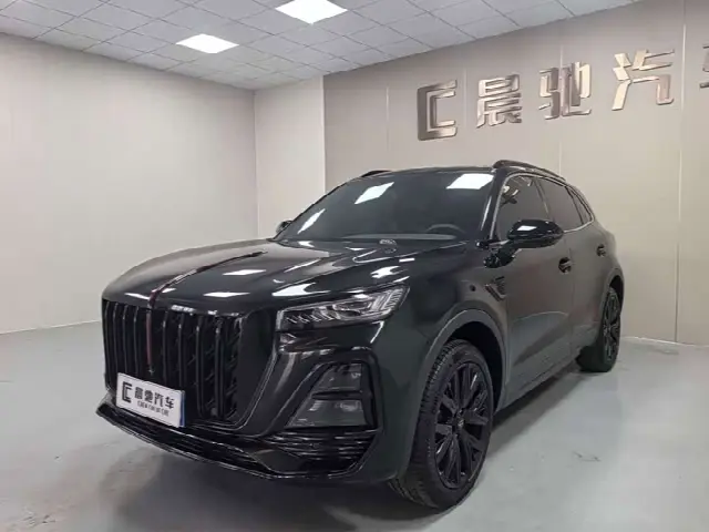 Hongqi HS5 2025, 19 000 км