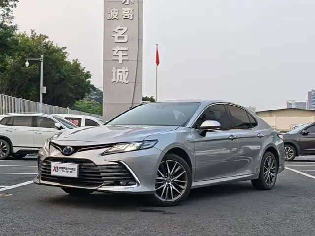 Toyota Camry 2021, 35 000 км
