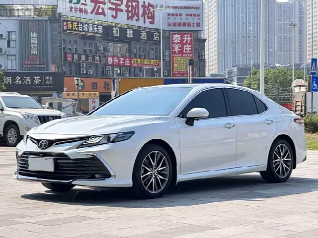 Toyota Camry 2021, 43 000 км