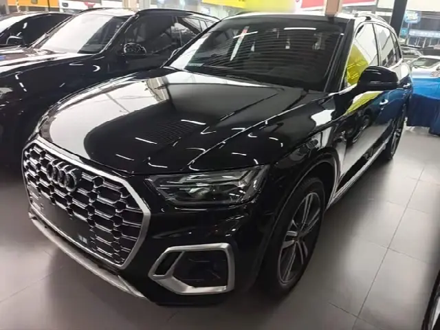Audi Q5L 2022, 51 400 км