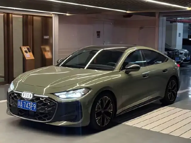 Audi A5L Sportback 2026, 9 000 км