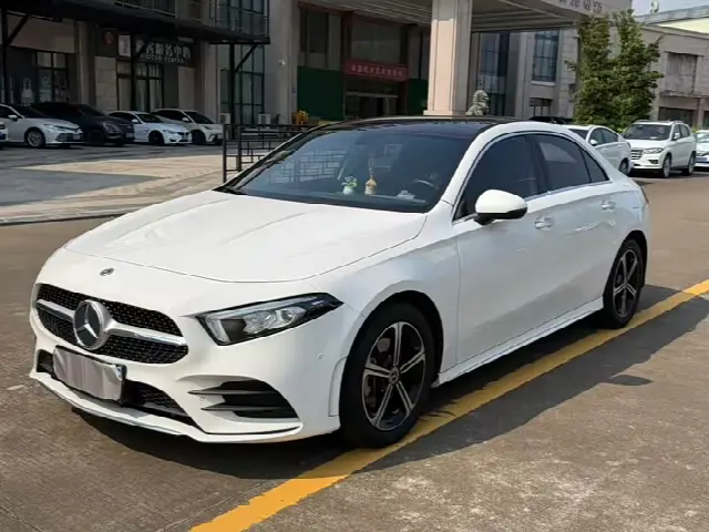 Mercedes-Benz A-Class 2022, 33 000 км