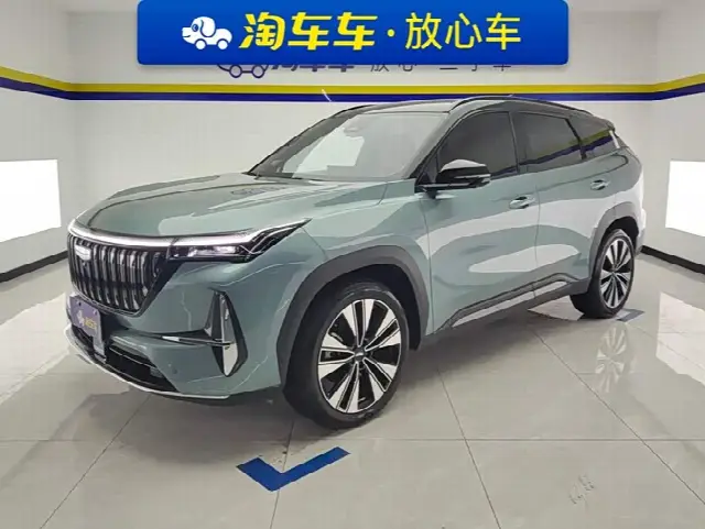Geely Atlas L 2025, 8 700 км