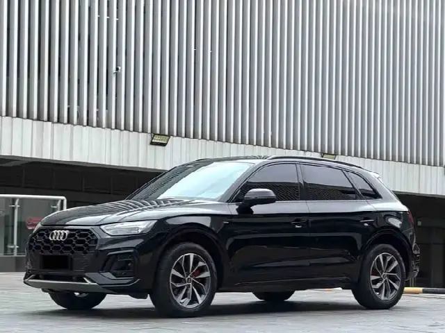 Audi Q5L 2024, 40 000 км