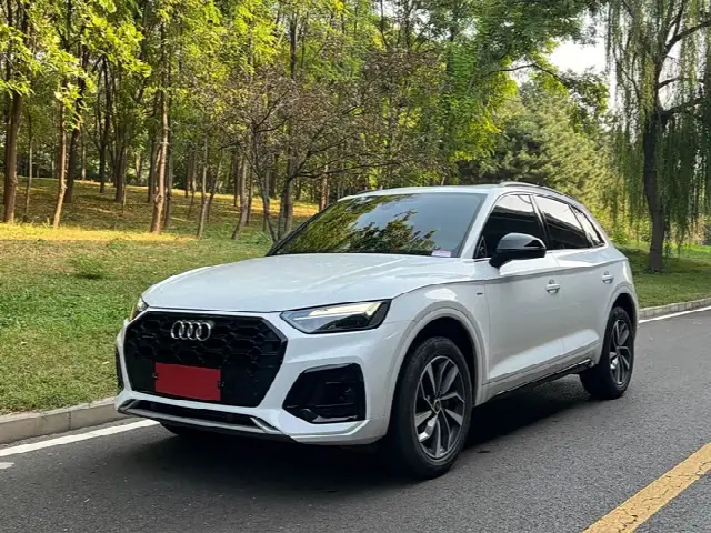 Audi Q5L 2024, 19 000 км